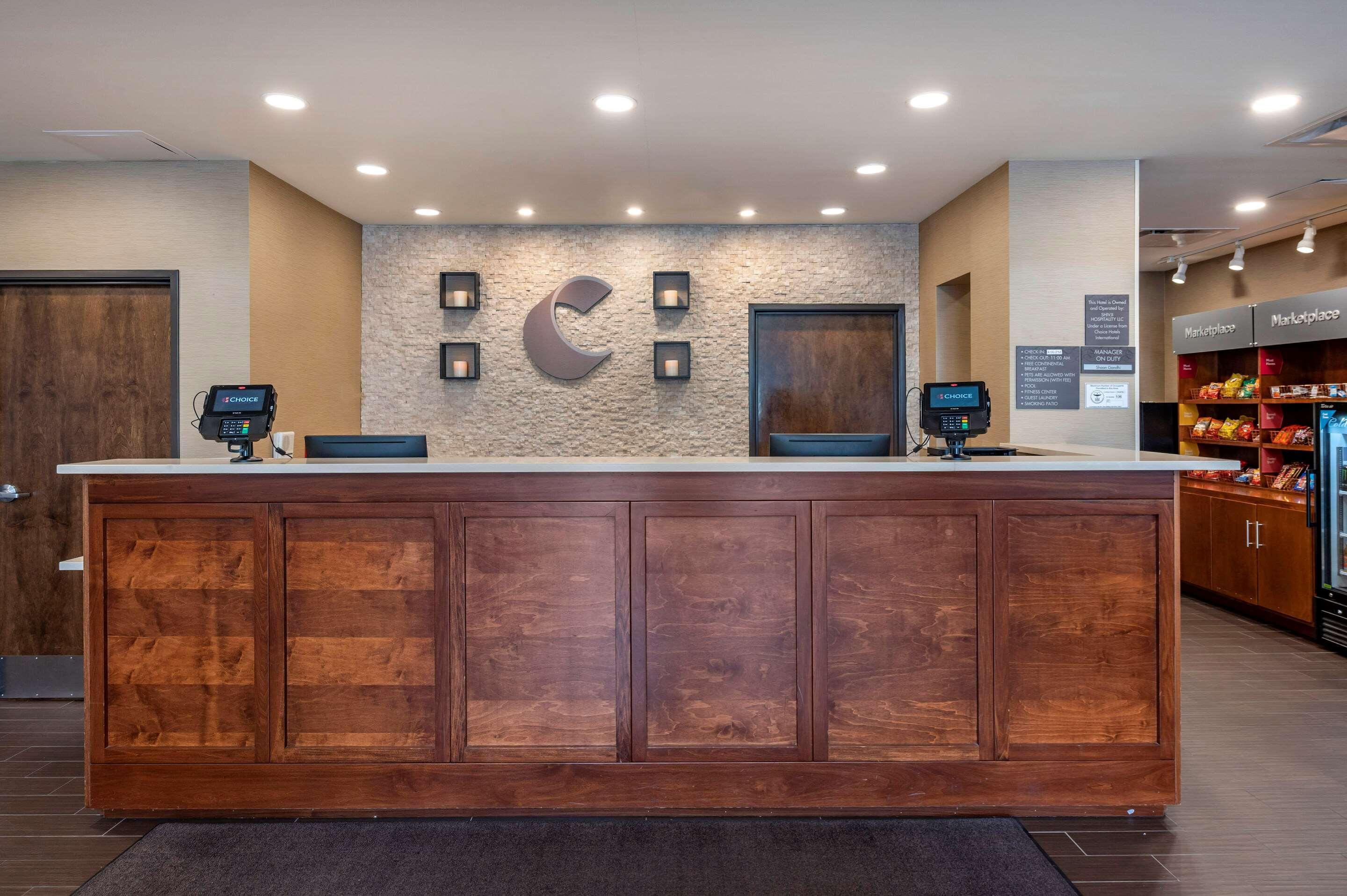 Comfort Suites Columbus Airport Exterior foto